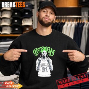 Dennis Rodman Chicago Bulls NBA basketball legend middle finger T-Shirt 3