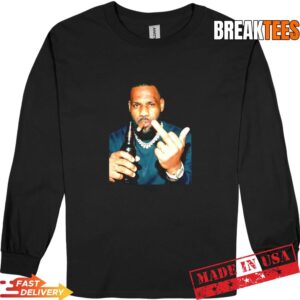LeBron James middle finger NBA legend T-Shirt 2