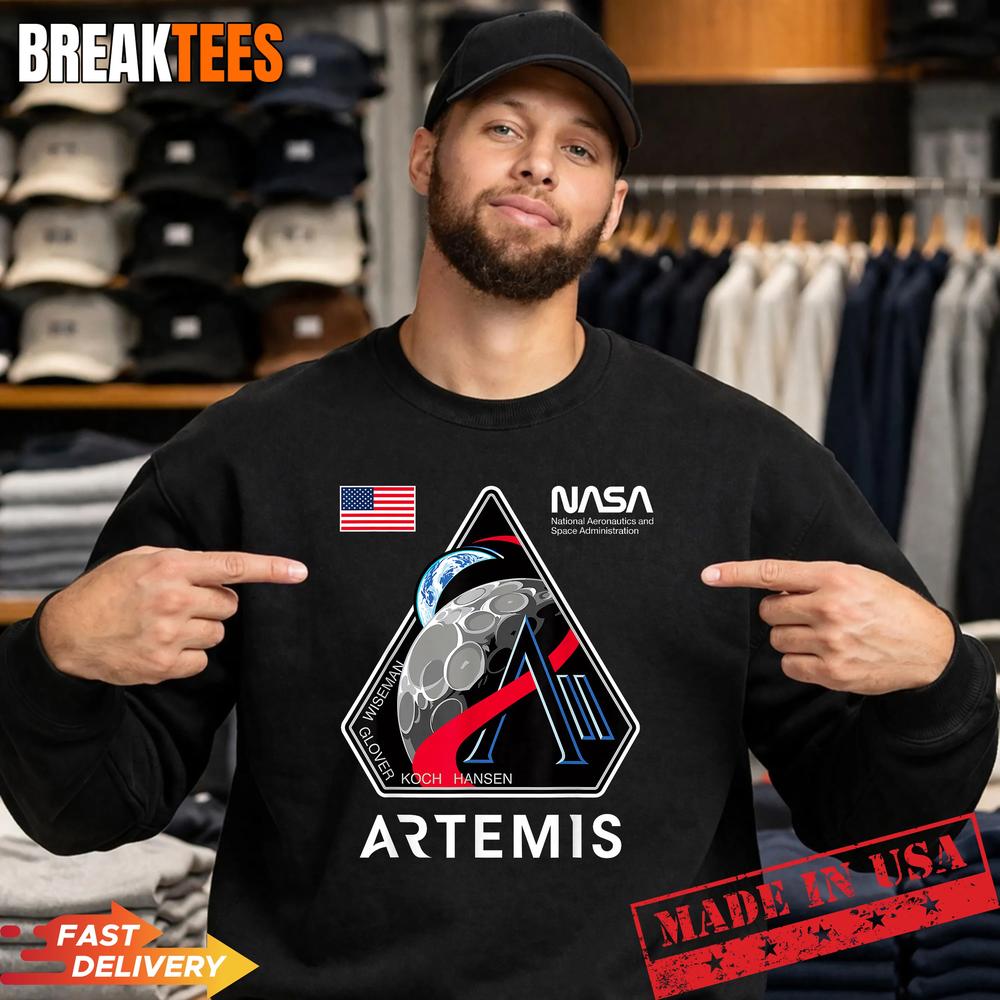 NASA Artemis II Mission Patch Logo Moon Space Program 2026 T-Shirt NASA Artemis II Mission Patch Logo Moon Space Program 2026 T-Shirt