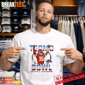 Topps Chrome x Tecmo Bowl Kansas City Chiefs Patrick Mahomes T-Shirt