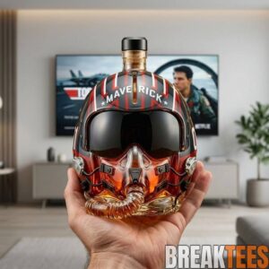 Top Gun 40th Anniversary 'Maverick' Flight Helmet Limited Edition Whiskey Bottle 3