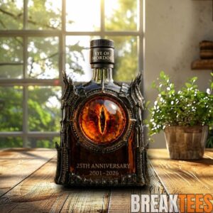 The Lord of the Rings Eye of Sauron Whiskey Decanter