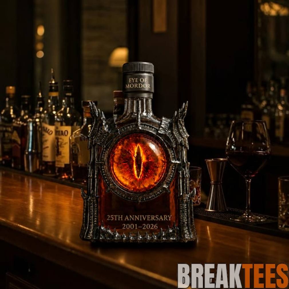 The Lord of the Rings Eye of Sauron Whiskey Decanter The Lord of the Rings Eye of Sauron Whiskey Decanter