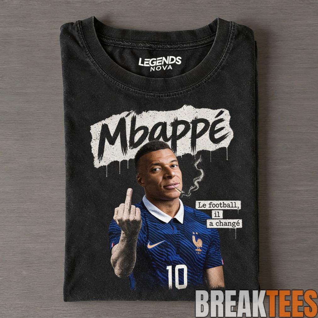 “Le football, il a changé” Kylian Mbappé 2026 Vintage Tee “Le football, il a changé” Kylian Mbappé 2026 Vintage Tee