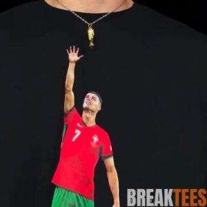 Portugal Cristiano Ronaldo CR7 Reaching For The World Cup Trophy Meme T-Shirt 1