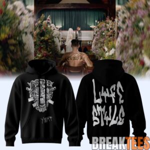 YEAT LOVELYFE Tour Special Hoodie 2 KbaWB.jpg