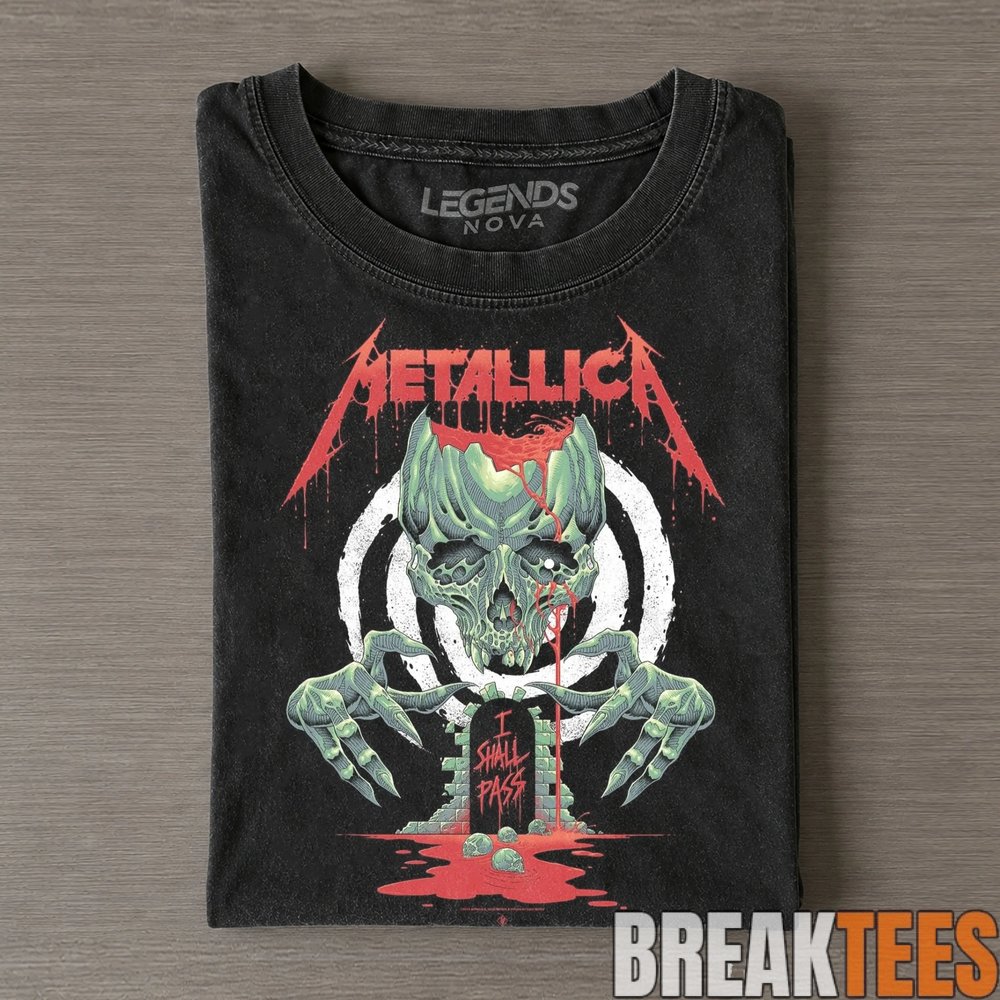 Metallica Vintage Rock Band Graphic T‑Shirt Metallica Vintage Rock Band Graphic T‑Shirt