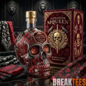 Alexander2BMcQueen2BSkull2BSeries2BTequila2BSkull2BBottle 2 fwRAX.jpg