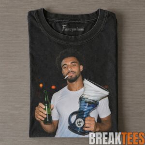 USA Frances Tiafoe Holding Trophy, Smoking & Drinking Tee